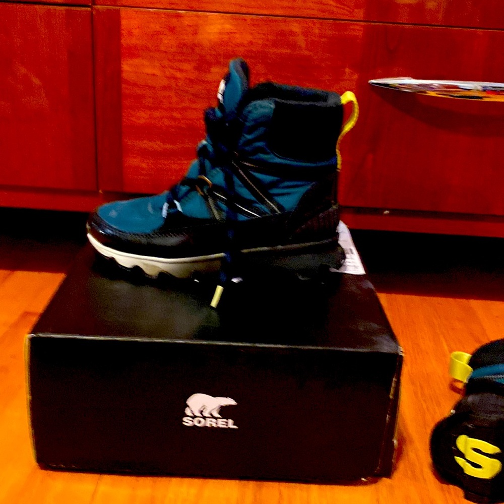 These are teal color black and yellow accents